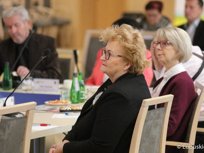 Uczestnicy obrad VI sesji Lubuskiego Sejmiku Seniorów