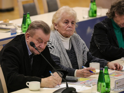Uczestnicy obrad VI sesji Lubuskiego Sejmiku Seniorów