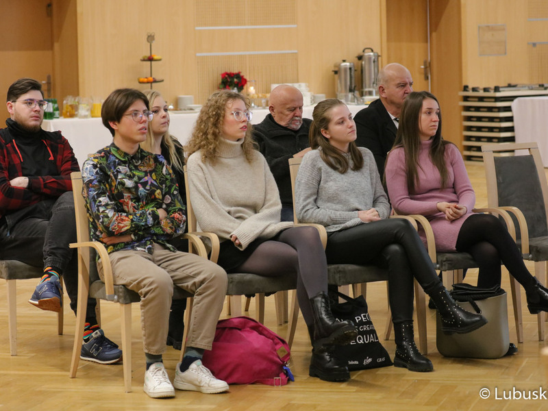 Uczestnicy obrad VI sesji Lubuskiego Sejmiku Seniorów