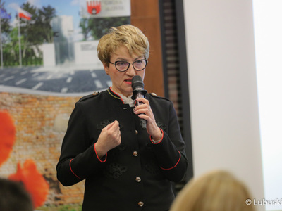 Marszałek Elżbieta Anna Polak przemawia podczas Konwentu Zrzeszenia Gmin Województwa Lubuskiego w Słońsku