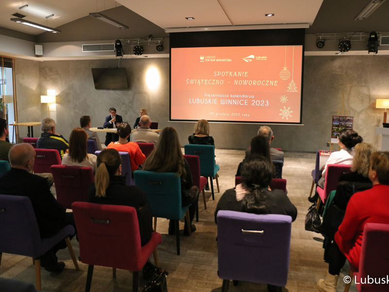 Spotkanie świąteczno-noworoczne z lubuskimi winiarzami w hotelu Grape Town w Zielonej Górze