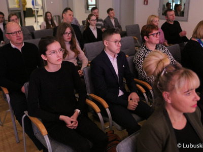 Uroczystość wręczenia stypendiów naukowych, twórczych i artystycznych Marszałka Województwa Lubuskiego oraz stypendiów motywacyjnych dla studentów wyższych uczelni z terenu województwa lubuskiego. 