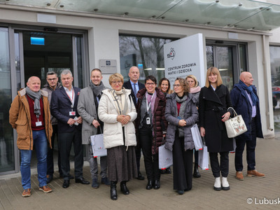 Przedstawiciele Komisji Europejskiej odwiedzili Centrum Zdrowia Matki i Dziecka, które zostało zrealizowane dzięki funduszom Unii Europejskiej