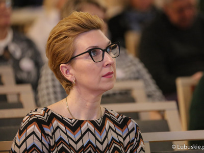 Uczestnicy konferencji z okazji Światowego Dnia Walki z Rakiem w Urzędzie Marszałkowskim Województwa Lubuskiego w Zielonej Górze