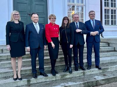 Marszałek Województwa Lubuskiego Elżbieta Anna Polak przyjęła zaproszenie Minister Finansów i Spraw Europejskich Kraju Związkowego Brandenburgia Katrin Lange i w czwartek, 2 lutego 2023 r. wzięła udział w spotkaniu w pałacu Neuhardenberg w Brandenburgii