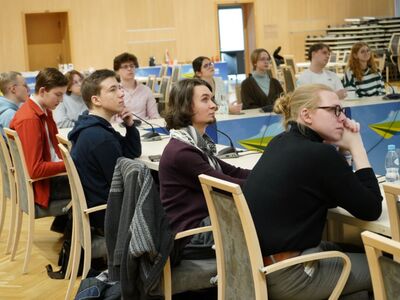 18 lutego 2023 r. Debata z cyklu „Rozmowy przy okrągłym stole o Bezpiecznej Szkole”, na którą zaprosiły Fundacja GrowSPACE we współpracy z Regionalnym Przedstawicielstwem Komisji Europejskiej w Polsce - w Sali Kolumnowej Urzędu Marszałkowskiego Województwa Lubuskiego w Zielonej Górze.