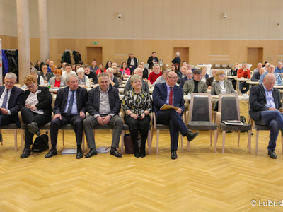 Uczestnicy Forum Producentów Produktów Regionalnych w Sali Kolumnowej Urzędu Marszałkowskiego Województwa Lubuskiego w Zielonej Górze 