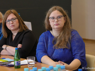 Zofia Szozda na obradach Wojewódzkiej Rady Kobiet w Urzędzie Marszałkowskim Województwa Lubuskiego w Zielonej Górze