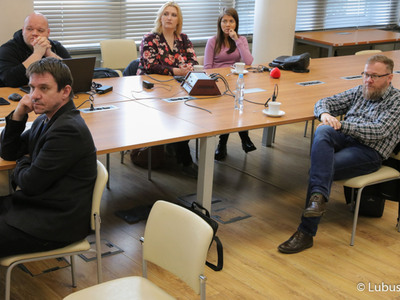 Dziennikarze na konferencji prasowej poświęconej wsparciu samorządu woj. lubuskiego dla Lubuskiego Lata Filmowego