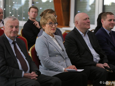 W Wojewódzkim Ośrodku Sportu i Rekreacji w Zielonej Górze Drzonkowie podsumowano wyniki sportowe dzieci i młodzieży w 2022 r. Oprócz nagród dla lubuskich klubów sportowych przyznano wyróżnienia indywidualne.
