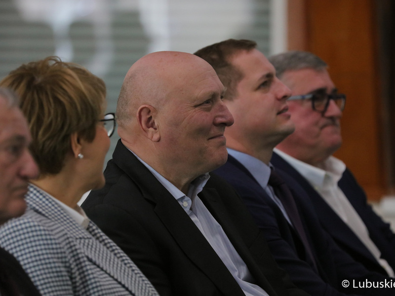 W Wojewódzkim Ośrodku Sportu i Rekreacji w Zielonej Górze Drzonkowie podsumowano wyniki sportowe dzieci i młodzieży w 2022 r. Oprócz nagród dla lubuskich klubów sportowych przyznano wyróżnienia indywidualne.