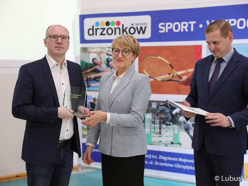 W Wojewódzkim Ośrodku Sportu i Rekreacji w Zielonej Górze Drzonkowie podsumowano wyniki sportowe dzieci i młodzieży w 2022 r. Oprócz nagród dla lubuskich klubów sportowych przyznano wyróżnienia indywidualne.