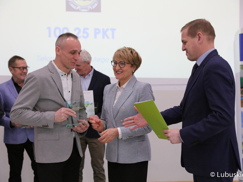 W Wojewódzkim Ośrodku Sportu i Rekreacji w Zielonej Górze Drzonkowie podsumowano wyniki sportowe dzieci i młodzieży w 2022 r. Oprócz nagród dla lubuskich klubów sportowych przyznano wyróżnienia indywidualne.