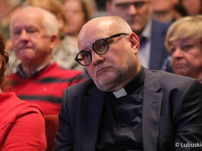 Podczas czwartkowej gali w Bibliotece Norwida ogłoszono laureatów w poszczególnych kategoriach konkursowych Lubuskiego Wawrzynu 2022.
