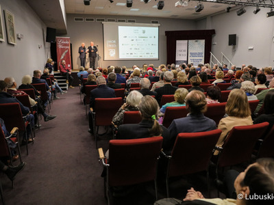 Podczas czwartkowej gali w Bibliotece Norwida ogłoszono laureatów w poszczególnych kategoriach konkursowych Lubuskiego Wawrzynu 2022.
