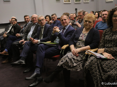 Podczas czwartkowej gali w Bibliotece Norwida ogłoszono laureatów w poszczególnych kategoriach konkursowych Lubuskiego Wawrzynu 2022.

