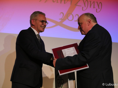 Podczas czwartkowej gali w Bibliotece Norwida ogłoszono laureatów w poszczególnych kategoriach konkursowych Lubuskiego Wawrzynu 2022.
