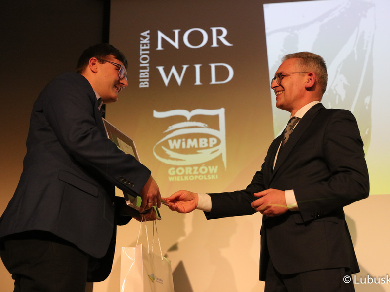 Podczas czwartkowej gali w Bibliotece Norwida ogłoszono laureatów w poszczególnych kategoriach konkursowych Lubuskiego Wawrzynu 2022.
