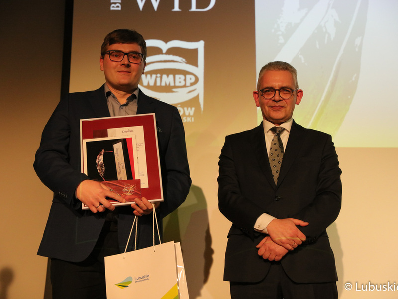 Podczas czwartkowej gali w Bibliotece Norwida ogłoszono laureatów w poszczególnych kategoriach konkursowych Lubuskiego Wawrzynu 2022.