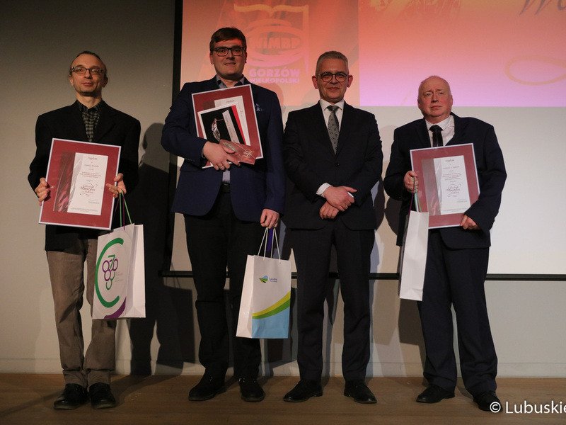 Podczas czwartkowej gali w Bibliotece Norwida ogłoszono laureatów w poszczególnych kategoriach konkursowych Lubuskiego Wawrzynu 2022.