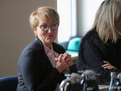Marszałek Elżbieta Anna Polak podczas obrad Lubuskiej Rady Zdrowia