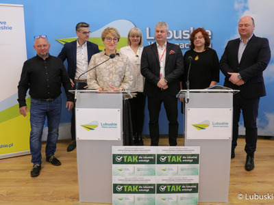 Uczestnicy konferencji prasowej inaugurującej kampanię „Tak dla Lubuskiego Centrum Onkologii”. 
