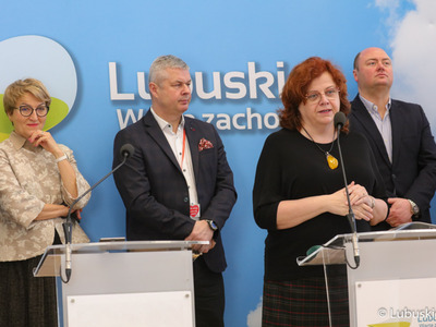Uczestnicy konferencji prasowej inaugurującej kampanię „Tak dla Lubuskiego Centrum Onkologii”. 