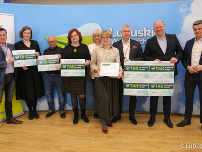 Uczestnicy konferencji prasowej inaugurującej kampanię „Tak dla Lubuskiego Centrum Onkologii”. 