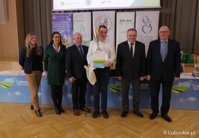 Laureat finału wojewódzkiego Olimpiady Młodych Producentów Rolnych w Sali Kolumnowej Urzędu Marszałkowskiego Województwa Lubuskiego w Zielonej Górze 