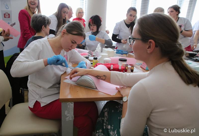 Dzień Kobiet w urzędzie marszałkowskim