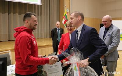 Wicemarszałek Łukasz Porycki i Marcin Oleksy