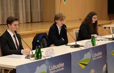 II sesja Młodzieżowego Sejmiku Województwa 