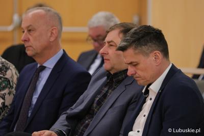 Uczestnicy konferencji pt. „Polska wieś popegeerowska po 30 latach transformacji” w Sali Kolumnowej Urzędu Marszałkowskiego Województwa Lubuskiego w Zielonej Górze