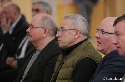 Uczestnicy konferencji pt. „Polska wieś popegeerowska po 30 latach transformacji” w Sali Kolumnowej Urzędu Marszałkowskiego Województwa Lubuskiego w Zielonej Górze