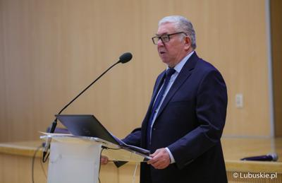 Uczestnik konferencji pt. „Polska wieś popegeerowska po 30 latach transformacji” w Sali Kolumnowej Urzędu Marszałkowskiego Województwa Lubuskiego w Zielonej Górze