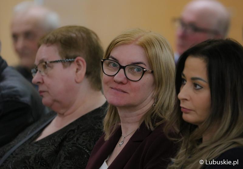 Uczestnicy konferencji pt. „Polska wieś popegeerowska po 30 latach transformacji” w Sali Kolumnowej Urzędu Marszałkowskiego Województwa Lubuskiego w Zielonej Górze