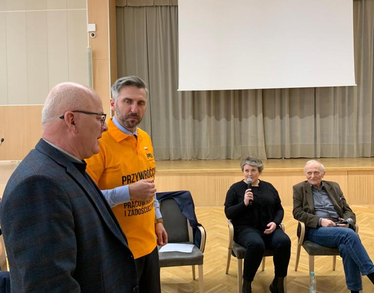Uczestnicy konferencji pt. „Polska wieś popegeerowska po 30 latach transformacji” w Sali Kolumnowej Urzędu Marszałkowskiego Województwa Lubuskiego w Zielonej Górze