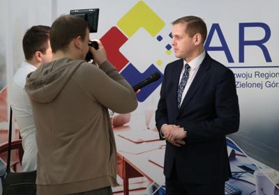 Źródła finansowania własnego biznesu i ochrona własności intelektualnej to jedne z tematów Kongresu Koalicji Lubuskiej na rzecz startupów – West Poland Startup Days. Spotkanie zorganizowano w środę 29 marca 2023 r. w Regionalnym Centrum Animacji Kultury w Zielonej Górze. 