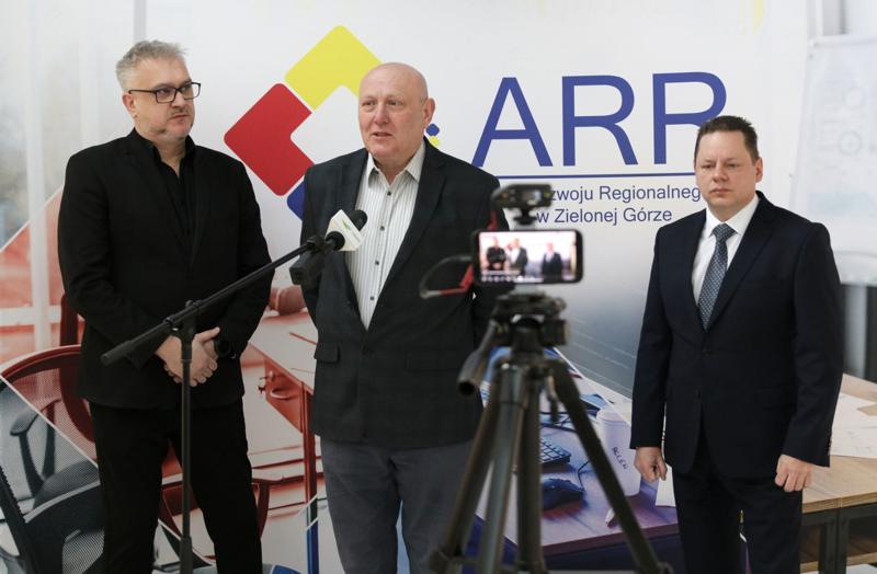 Źródła finansowania własnego biznesu i ochrona własności intelektualnej to jedne z tematów Kongresu Koalicji Lubuskiej na rzecz startupów – West Poland Startup Days. Spotkanie zorganizowano w środę 29 marca 2023 r. w Regionalnym Centrum Animacji Kultury w Zielonej Górze.