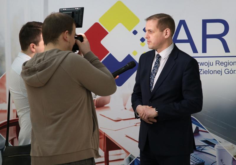 Źródła finansowania własnego biznesu i ochrona własności intelektualnej to jedne z tematów Kongresu Koalicji Lubuskiej na rzecz startupów – West Poland Startup Days. Spotkanie zorganizowano w środę 29 marca 2023 r. w Regionalnym Centrum Animacji Kultury w Zielonej Górze.