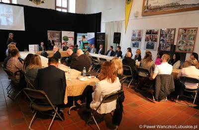 Spotkanie dla przedsiębiorców w ramach cyklu „Business & Breakfast” na Zamku Piastowskim w Krośnie Odrzańskim 