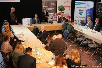 Spotkanie dla przedsiębiorców w ramach cyklu „Business & Breakfast” na Zamku Piastowskim w Krośnie Odrzańskim 