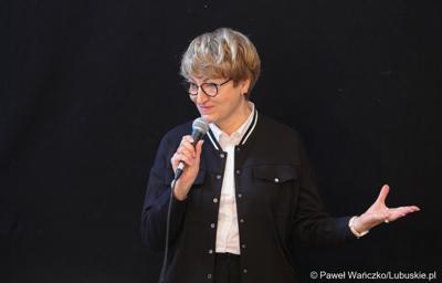 Marszałek Elżbieta Anna Polak podczas spotkania dla przedsiębiorców w ramach cyklu „Business & Breakfast” na Zamku Piastowskim w Krośnie Odrzańskim