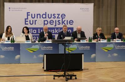 31 marca 2023 r. w Sali Kolumnowej w Urzędzie Marszałkowskim Województwa Lubuskiego odbyło się I posiedzenie Komitetu Monitorującego program Fundusze Europejskie dla Lubuskiego 2021-2027. 