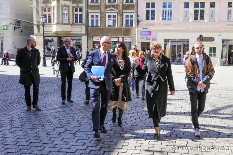 Po konferencji spacer po deptaku zielonogórskim