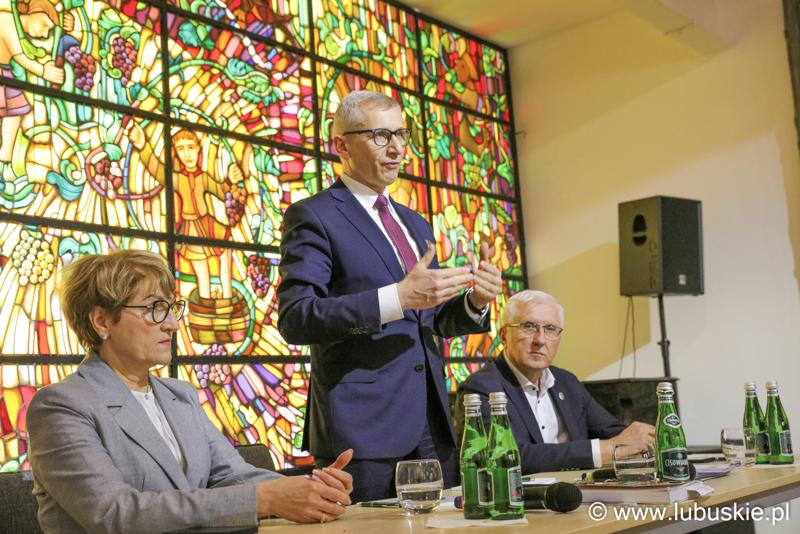 Spotkanie z mieszkańcami - przemawia K. Kwiatkowski
