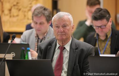 Radny Marek Cieślak podczas LII sesji Sejmiku Województwa Lubuskiego
