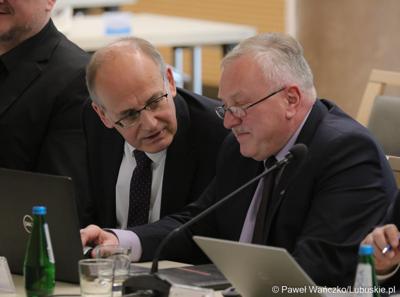 Radni podczas LII sesji Sejmiku Województwa Lubuskiego
