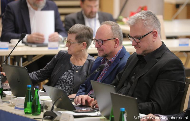 Radni podczas LII sesji Sejmiku Województwa Lubuskiego