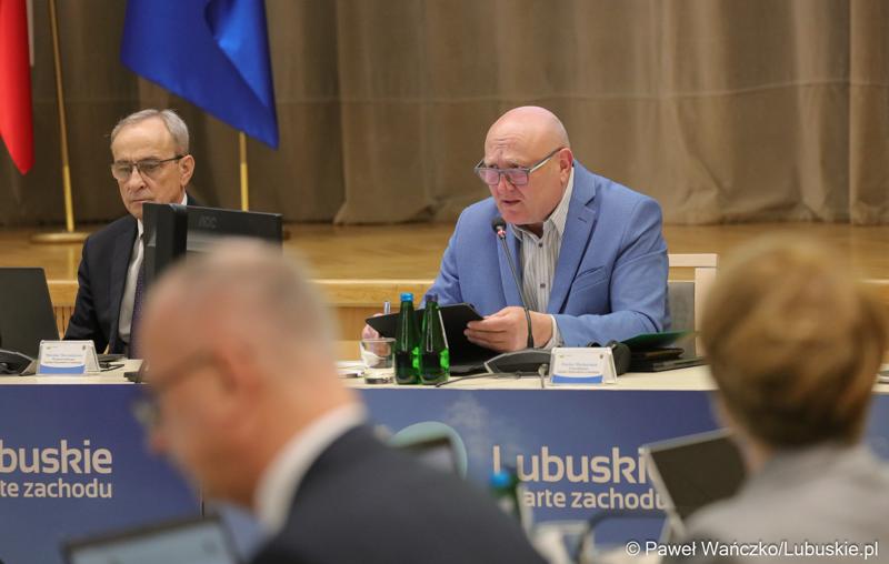 Prezydium Sejmiku Województwa Lubuskiego: przewodniczący Wacław Maciuszonek oraz wiceprzewodniczący Mirosław Marcinkiewicz